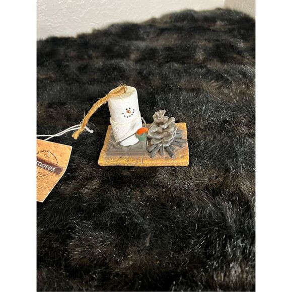 The Original S'mores Midwest ~ Camper Hot Dog on a Stick ~ Marshmallow Ornament - Picture 1 of 3